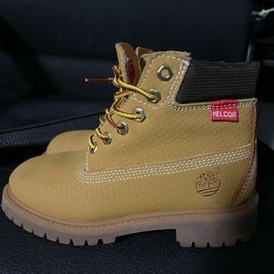 toddler Timberland boot LIKE NEW Size 12.5C